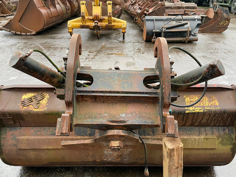 Tilting bucket CW-40 - Cazo: foto 5 Tilting bucket CW-40 - Cazo: foto 5