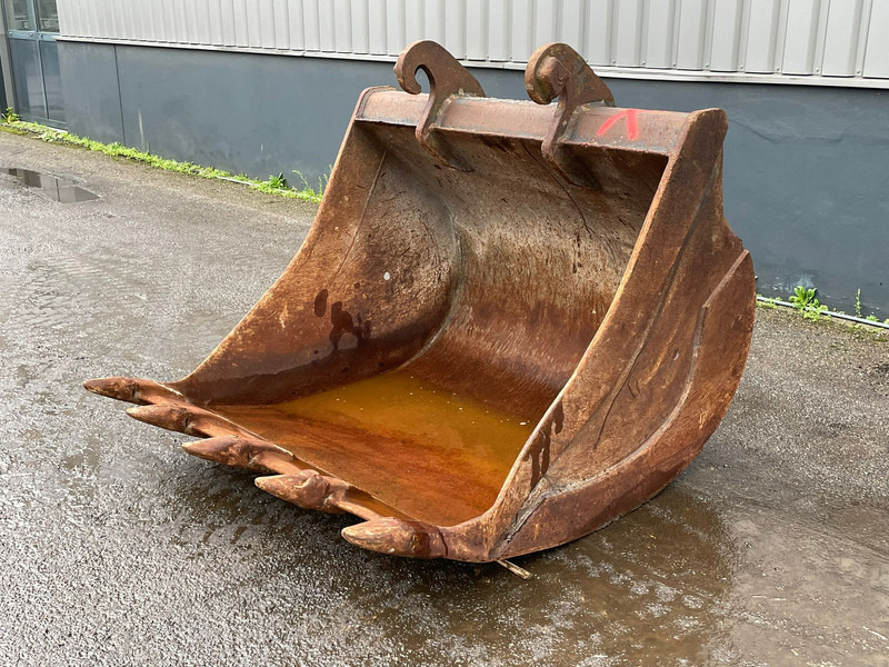 Verachtert Bucket with teeth - Cazo: foto 1 Verachtert Bucket with teeth - Cazo: foto 1