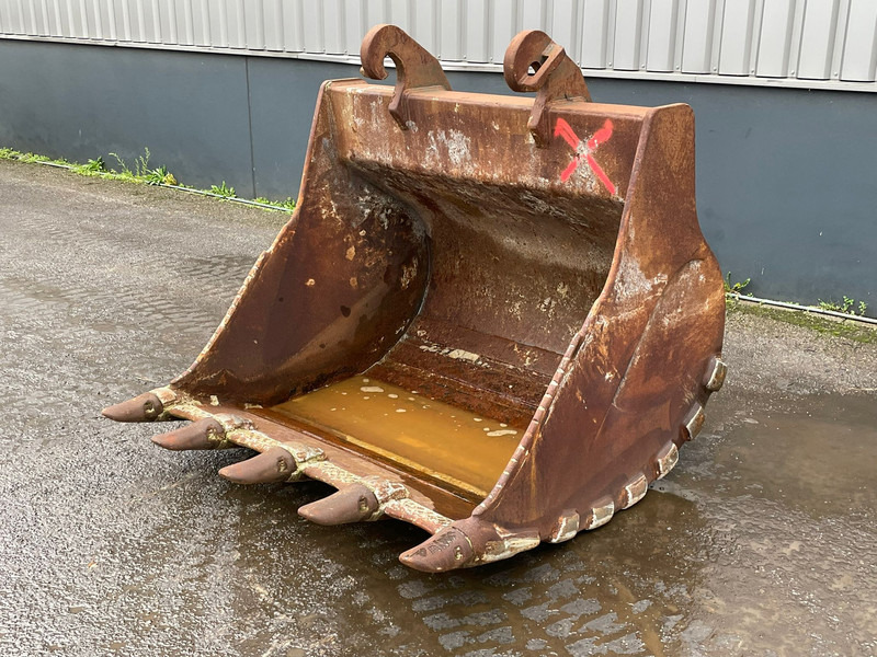 Verachtert Bucket with teeth - Cazo: foto 1 Verachtert Bucket with teeth - Cazo: foto 1