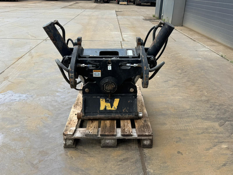 Arrendamiento de Verachtert CWT-40-H4N tilting quick coupler CW40 214-1033 Verachtert CWT-40-H4N tilting quick coupler CW40 214-1033: foto 8