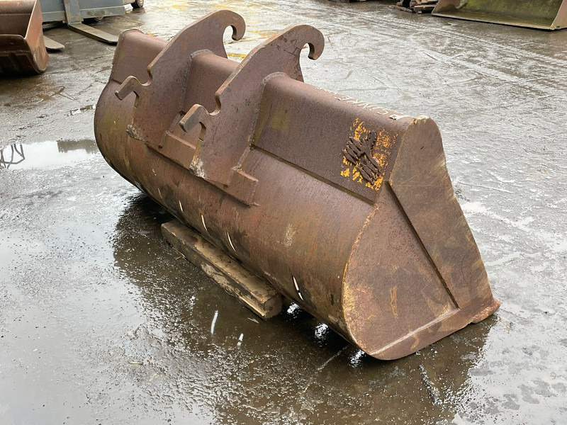 Verachtert wide bucket - Cazo: foto 5 Verachtert wide bucket - Cazo: foto 5