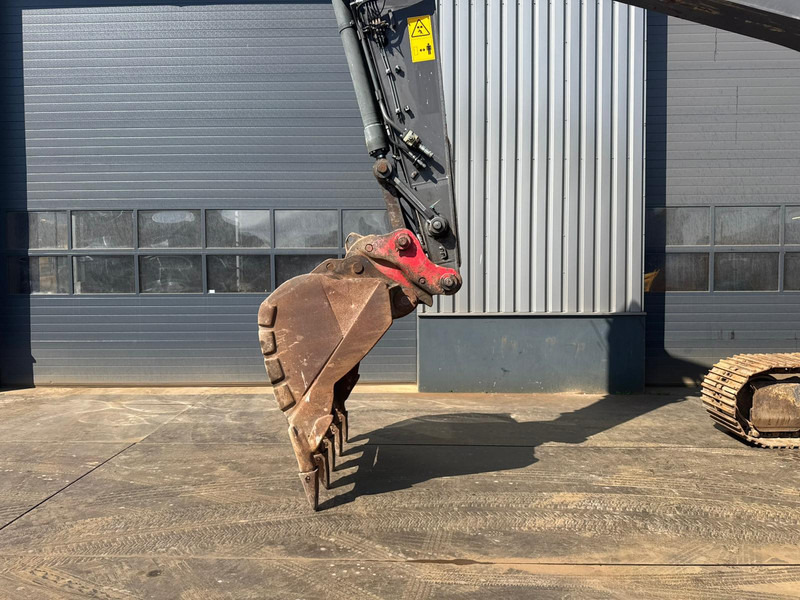 Excavadora de cadenas Volvo EC220EL: foto 7