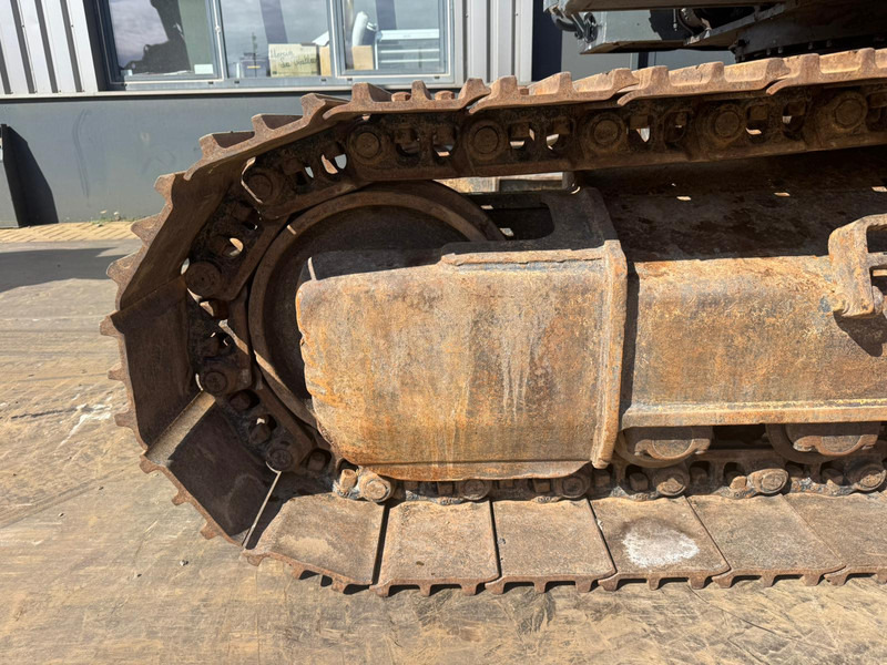 Excavadora de cadenas Volvo EC220EL: foto 10
