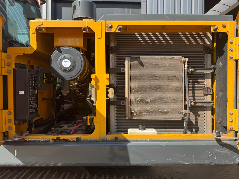 Excavadora de cadenas Volvo EC220EL: foto 17