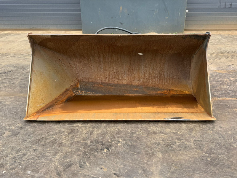ZFE Side-Tilting bucket - Cazo: foto 1 ZFE Side-Tilting bucket - Cazo: foto 1