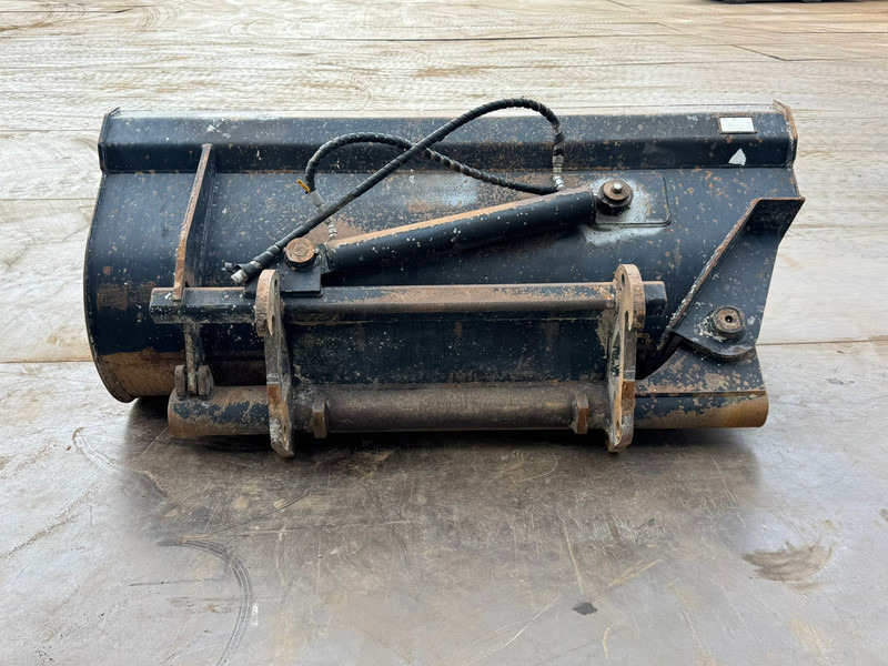 ZFE Side-Tilting bucket - Cazo: foto 4 ZFE Side-Tilting bucket - Cazo: foto 4