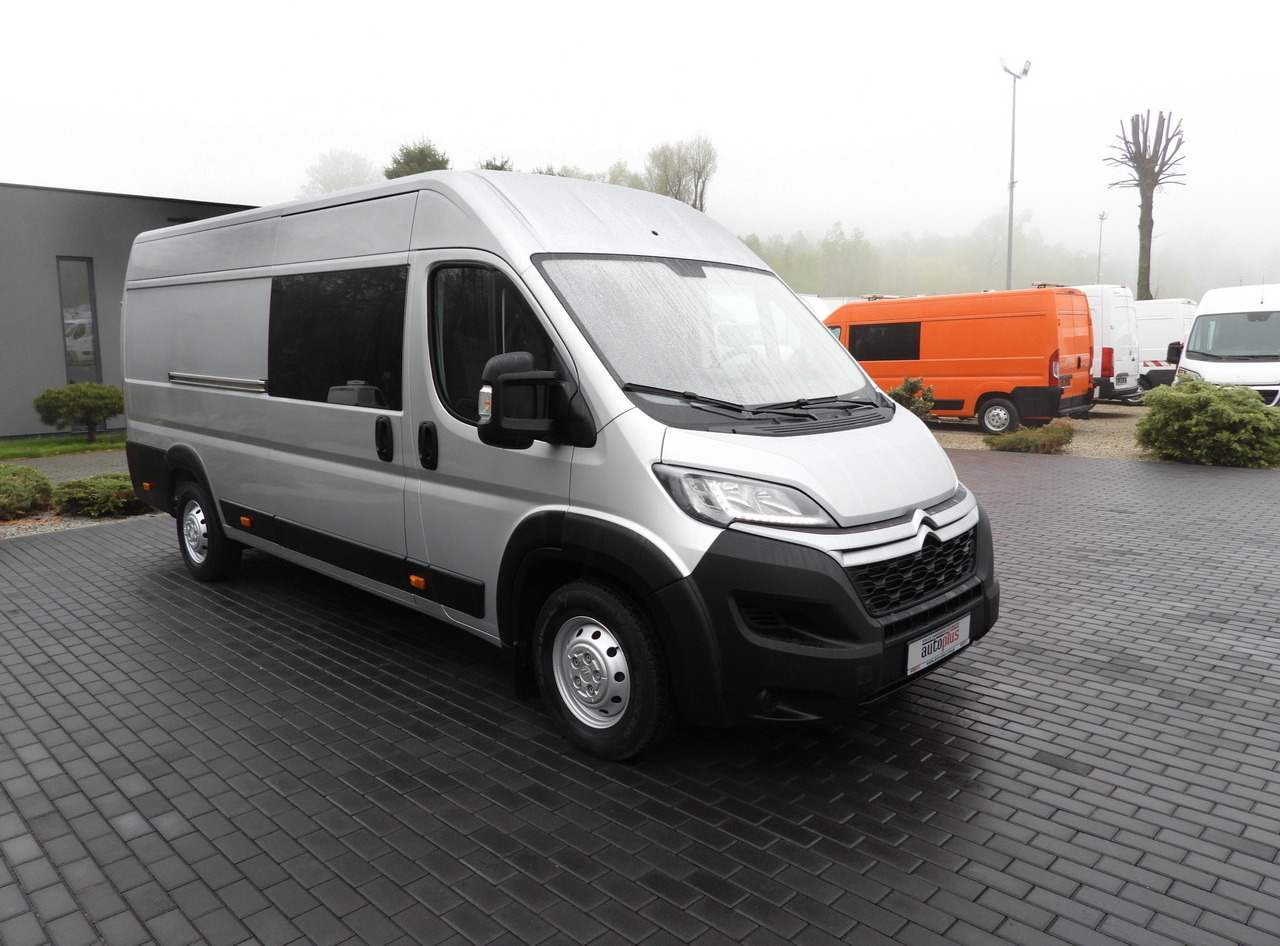 CITROEN JUMPER BOX DELIVERY VAN 7 SEATS CRUISE CONTROL LED LIGHTS AIR CONDITIONING 165HP - Furgón: foto 4 CITROEN JUMPER BOX DELIVERY VAN 7 SEATS CRUISE CONTROL LED LIGHTS AIR CONDITIONING 165HP - Furgón: foto 4