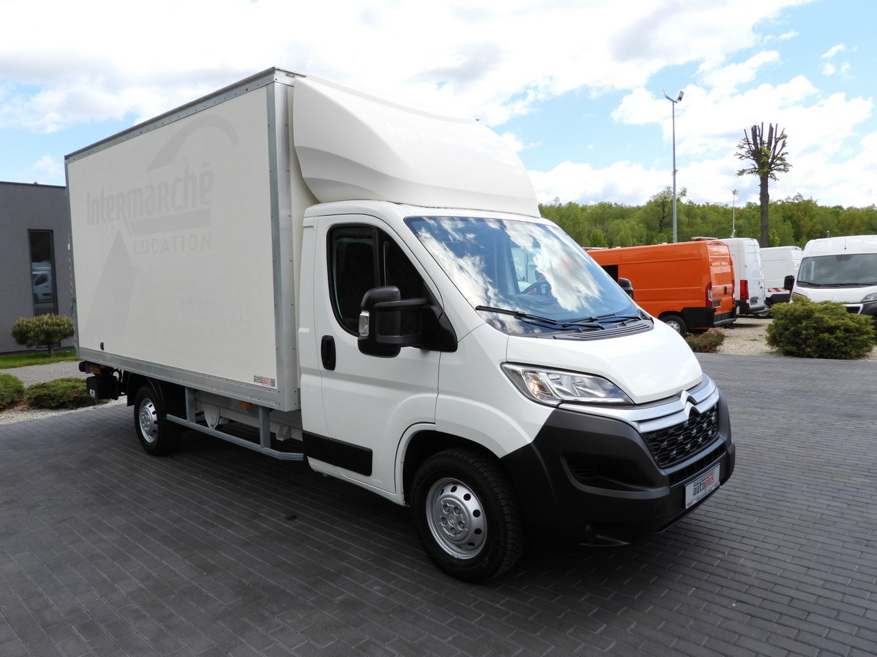 CITROEN JUMPER BOX LIFT 8 PALLETS CRUISE CONTROL NAVIGATION AIR CONDITIONING 165HP - Furgoneta frigorifica: foto 4 CITROEN JUMPER BOX LIFT 8 PALLETS CRUISE CONTROL NAVIGATION AIR CONDITIONING 165HP - Furgoneta frigorifica: foto 4