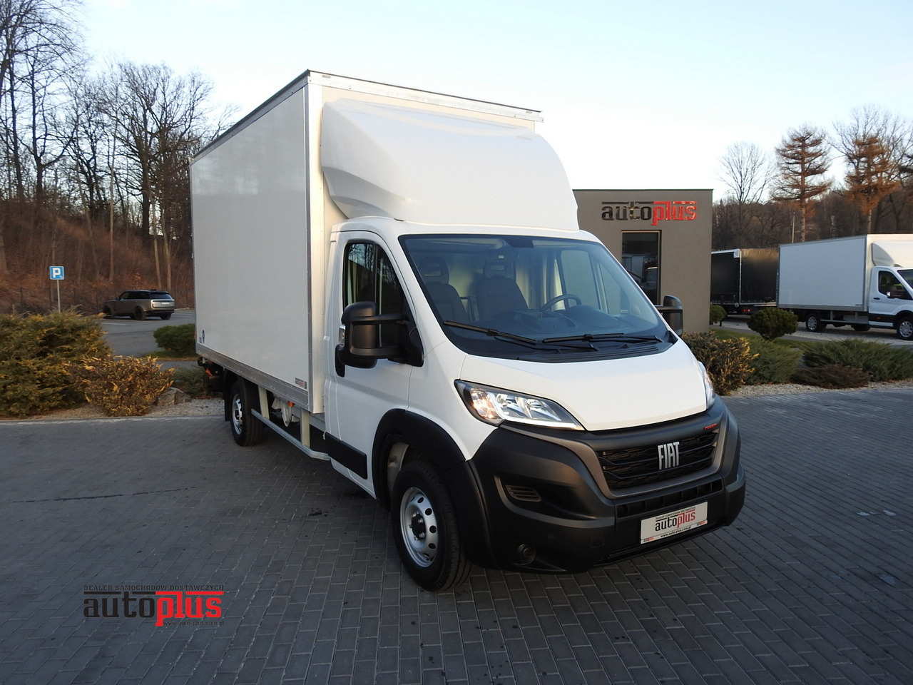 FIAT DUCATO  BOX LIFT 8 PALLETS CRUISE CONTROL AIR CONDITIONING  180HP - Furgoneta caja cerrada: foto 1 FIAT DUCATO  BOX LIFT 8 PALLETS CRUISE CONTROL AIR CONDITIONING  180HP - Furgoneta caja cerrada: foto 1
