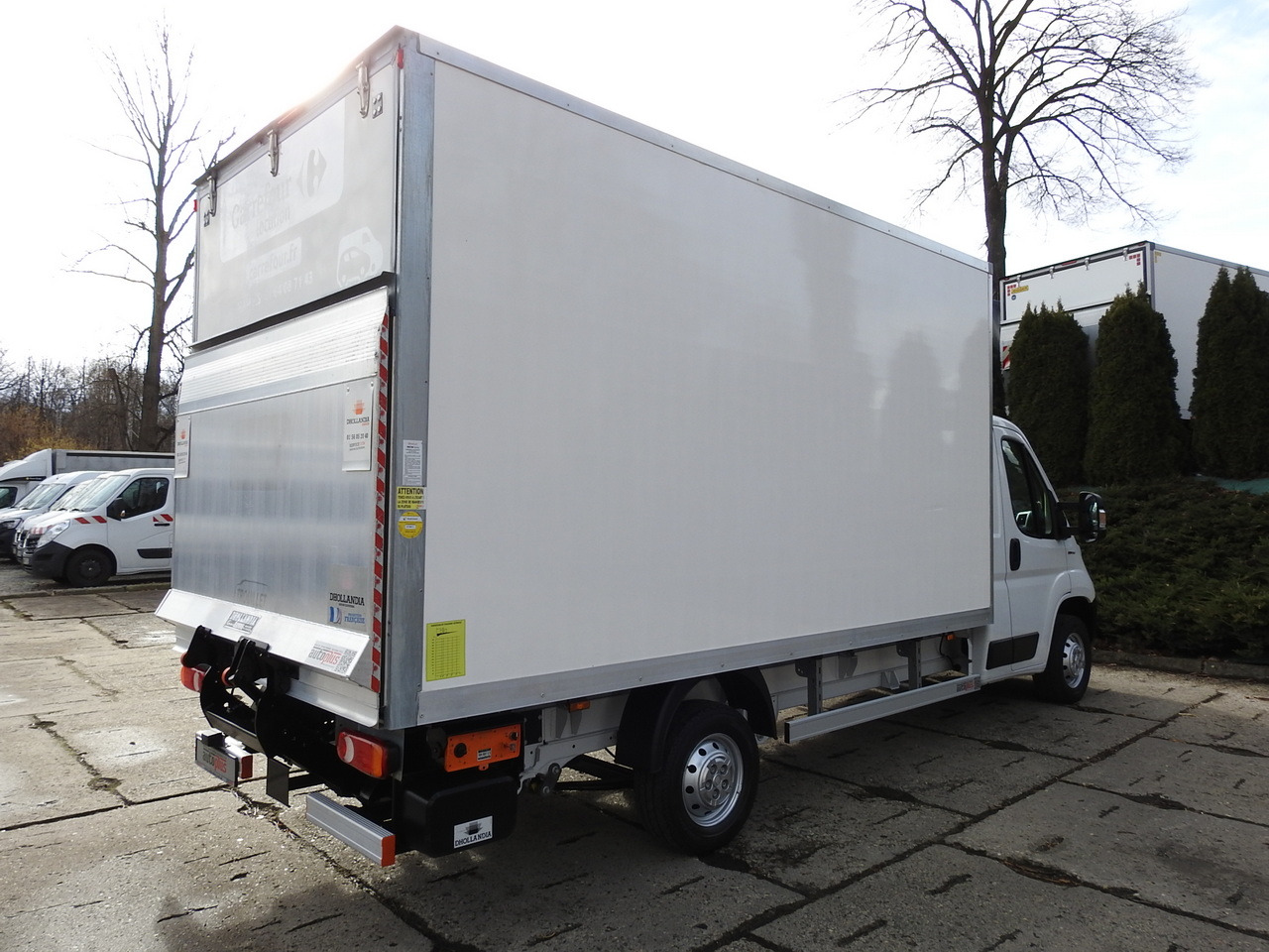 Furgoneta caja cerrada FIAT DUCATO BOX LIFT 8 PALLETS CRUISE CONTROL NAVIGATION AIR CONDITIONING LED LIGHTS  130HP: foto 13