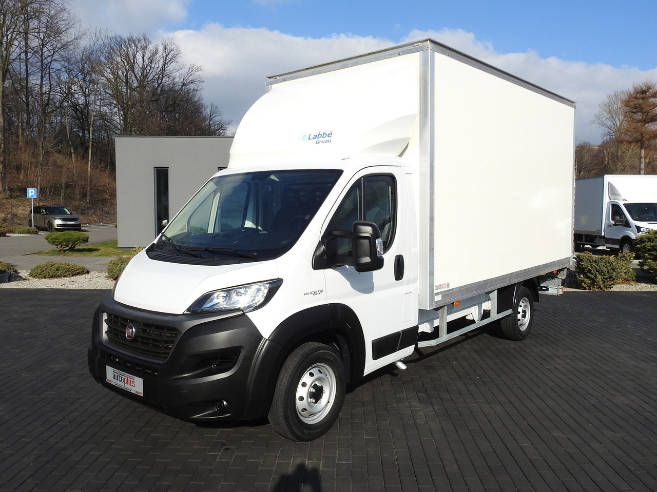 Furgoneta caja cerrada FIAT DUCATO  BOX LIFT 8 PALLETS CRUISE CONTROL NAVIGATION LED LIGHTS AIR CONDITIONING  130HP: foto 17