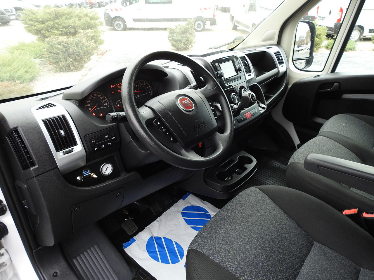 FIAT DUCATO TARPAULIN 10 PALLETS AIR CONDITIONING PNEUMATICS  160HP - Furgoneta con lona: foto 2 FIAT DUCATO TARPAULIN 10 PALLETS AIR CONDITIONING PNEUMATICS  160HP - Furgoneta con lona: foto 2