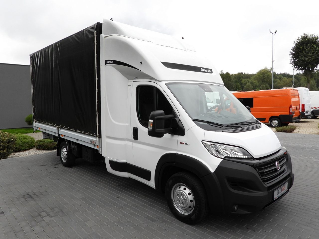 FIAT DUCATO TARPAULIN 9 PALLETS CRUISE CONTROL LED LIGHTS PNEUMATICS AIR CONDITIONING 180HP - Furgoneta con lona: foto 4 FIAT DUCATO TARPAULIN 9 PALLETS CRUISE CONTROL LED LIGHTS PNEUMATICS AIR CONDITIONING 180HP - Furgoneta con lona: foto 4