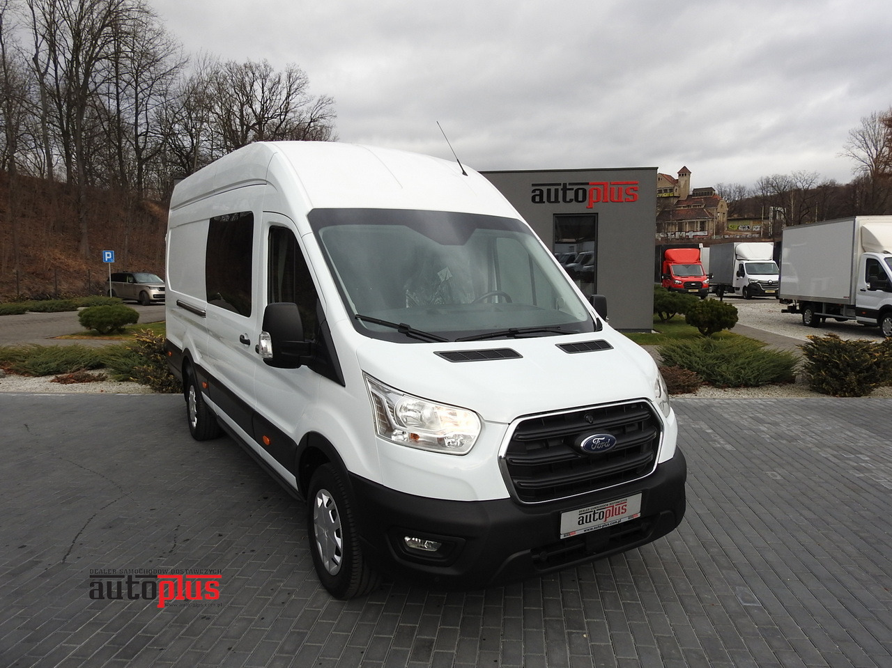 FORD TRANSIT BOX DELIVERY VAN 6 SEATS CRUISE CONTROL AIR CONDITIONING 185HP - Furgón: foto 1 FORD TRANSIT BOX DELIVERY VAN 6 SEATS CRUISE CONTROL AIR CONDITIONING 185HP - Furgón: foto 1
