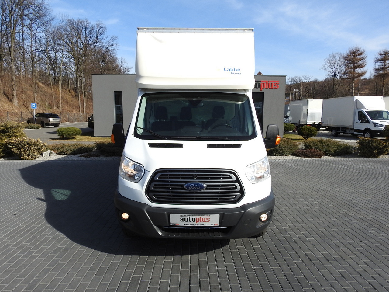 FORD TRANSIT BOX LIFT 8 PALLETS CRUISE CONTROL LED LIGHTS TWIN WHEELS AIR CONDITIONING 170HP - Furgoneta frigorifica: foto 5 FORD TRANSIT BOX LIFT 8 PALLETS CRUISE CONTROL LED LIGHTS TWIN WHEELS AIR CONDITIONING 170HP - Furgoneta frigorifica: foto 5