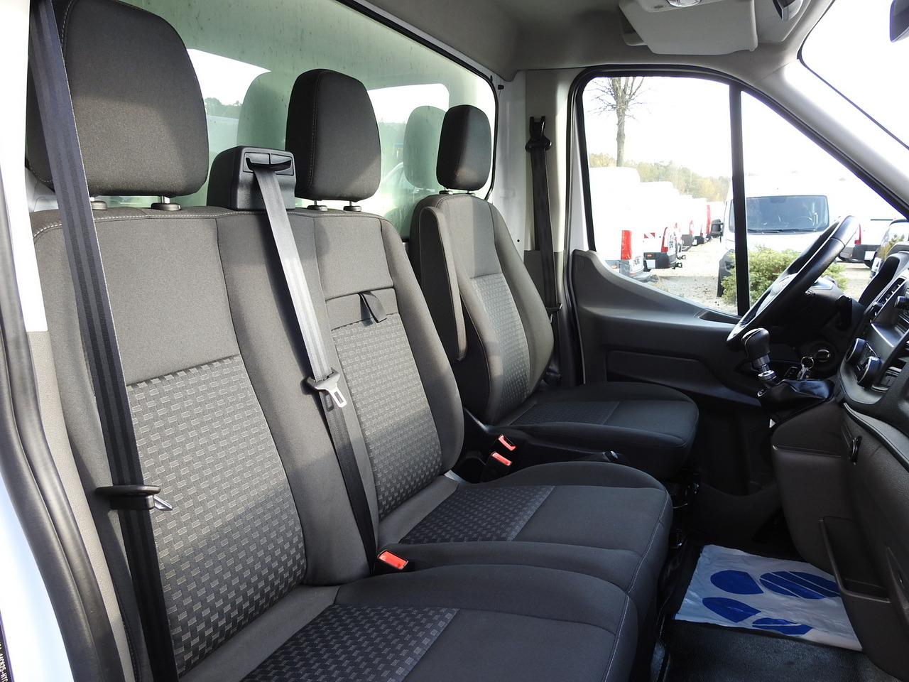 Arrendamiento de FORD TRANSIT REGRIGERATOR BOX -10*C POWER SUPPLY 230V CRUISE CONTROL AIR CONDITIONING LED LIGHTS PNEUMATICS TWIN WHEELS  130HP FORD TRANSIT REGRIGERATOR BOX -10*C POWER SUPPLY 230V CRUISE CONTROL AIR CONDITIONING LED LIGHTS PNEUMATICS TWIN WHEELS  130HP: foto 46