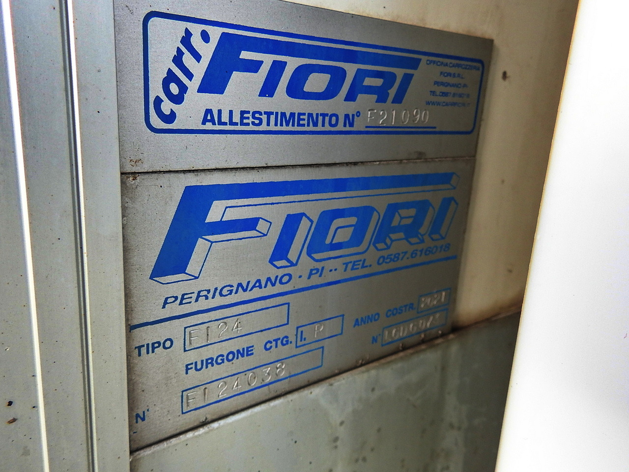 Arrendamiento de FORD TRANSIT REGRIGERATOR BOX -10*C POWER SUPPLY 230V CRUISE CONTROL AIR CONDITIONING LED LIGHTS PNEUMATICS TWIN WHEELS  130HP FORD TRANSIT REGRIGERATOR BOX -10*C POWER SUPPLY 230V CRUISE CONTROL AIR CONDITIONING LED LIGHTS PNEUMATICS TWIN WHEELS  130HP: foto 27