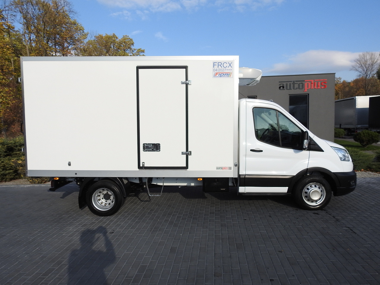 Arrendamiento de FORD TRANSIT REGRIGERATOR BOX -10*C POWER SUPPLY 230V CRUISE CONTROL AIR CONDITIONING LED LIGHTS PNEUMATICS TWIN WHEELS  130HP FORD TRANSIT REGRIGERATOR BOX -10*C POWER SUPPLY 230V CRUISE CONTROL AIR CONDITIONING LED LIGHTS PNEUMATICS TWIN WHEELS  130HP: foto 7