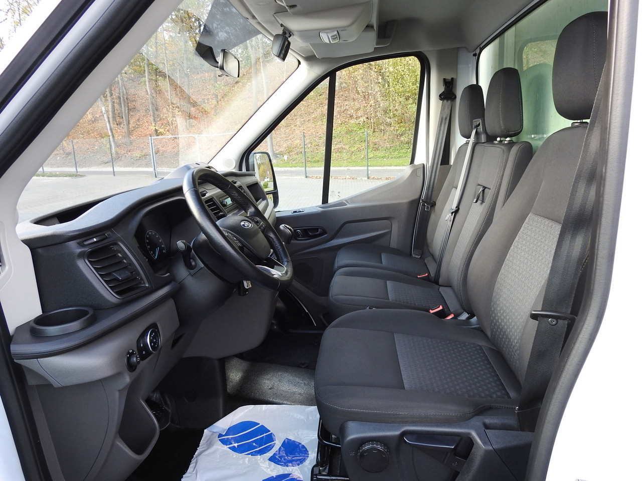 Arrendamiento de FORD TRANSIT REGRIGERATOR BOX -10*C POWER SUPPLY 230V CRUISE CONTROL AIR CONDITIONING LED LIGHTS PNEUMATICS TWIN WHEELS  130HP FORD TRANSIT REGRIGERATOR BOX -10*C POWER SUPPLY 230V CRUISE CONTROL AIR CONDITIONING LED LIGHTS PNEUMATICS TWIN WHEELS  130HP: foto 31