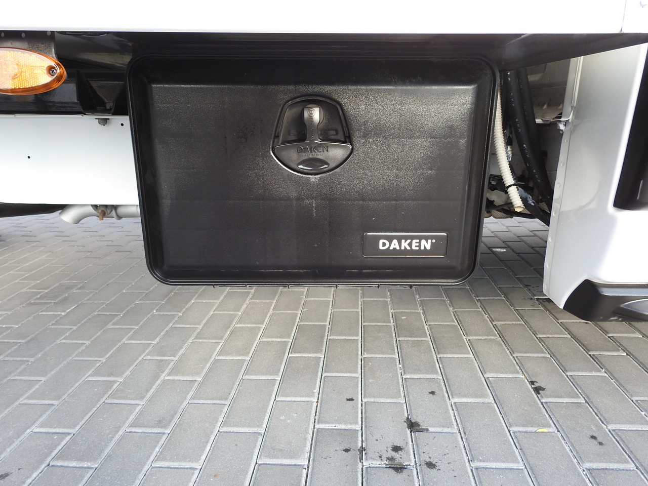 Arrendamiento de FORD TRANSIT REGRIGERATOR BOX -10*C POWER SUPPLY 230V CRUISE CONTROL AIR CONDITIONING LED LIGHTS PNEUMATICS TWIN WHEELS  130HP FORD TRANSIT REGRIGERATOR BOX -10*C POWER SUPPLY 230V CRUISE CONTROL AIR CONDITIONING LED LIGHTS PNEUMATICS TWIN WHEELS  130HP: foto 28