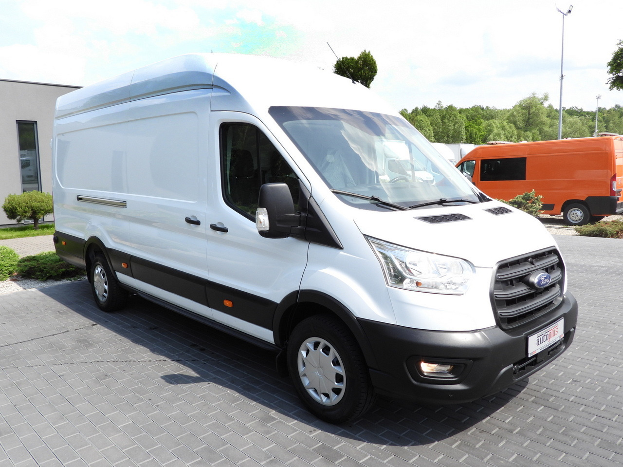 FORD TRANSIT VAN CRUISE CONTROL LED LIGHTS AIR CONDITIONING 130HP - Furgón: foto 4 FORD TRANSIT VAN CRUISE CONTROL LED LIGHTS AIR CONDITIONING 130HP - Furgón: foto 4