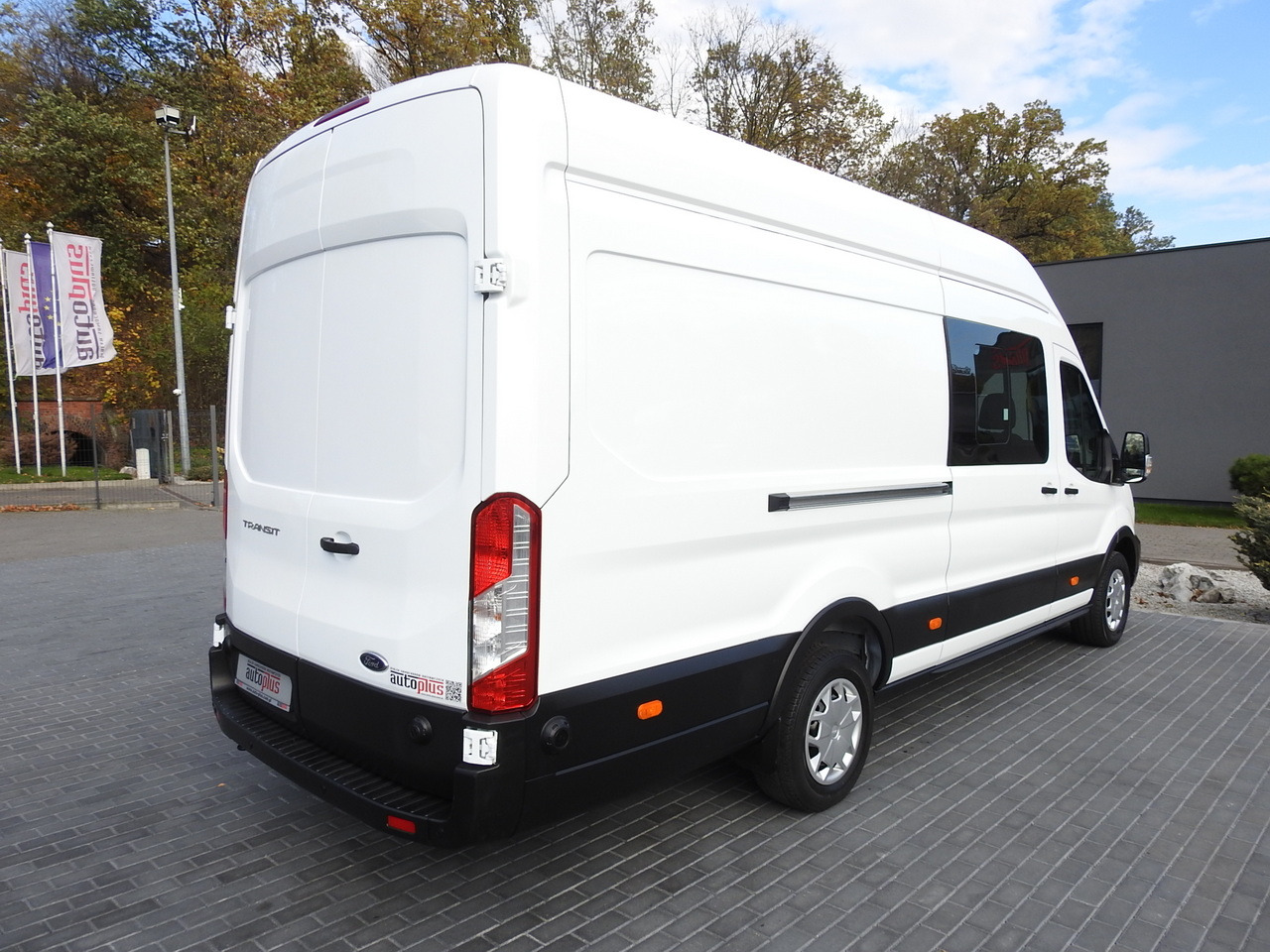 Furgoneta FORD TRANSIT BOX DELIVERY VAN 6 SEATS CRUISE CONTROL AIR CONDITIONING LED LIGHTS  130HP: foto 14