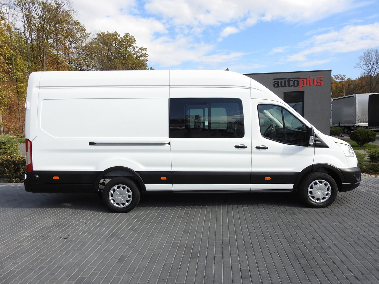 Furgoneta FORD TRANSIT BOX DELIVERY VAN 6 SEATS CRUISE CONTROL AIR CONDITIONING LED LIGHTS  130HP: foto 7