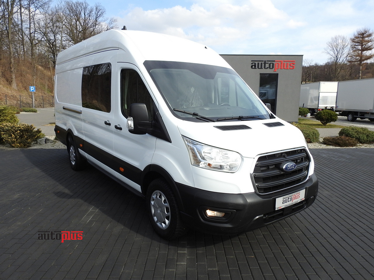 FORD TRANSIT BOX DELIVERY VAN 6 SEATS CRUISE CONTROL LED LIGHTS AIR CONDITIONING 180HP - Furgoneta: foto 1 FORD TRANSIT BOX DELIVERY VAN 6 SEATS CRUISE CONTROL LED LIGHTS AIR CONDITIONING 180HP - Furgoneta: foto 1