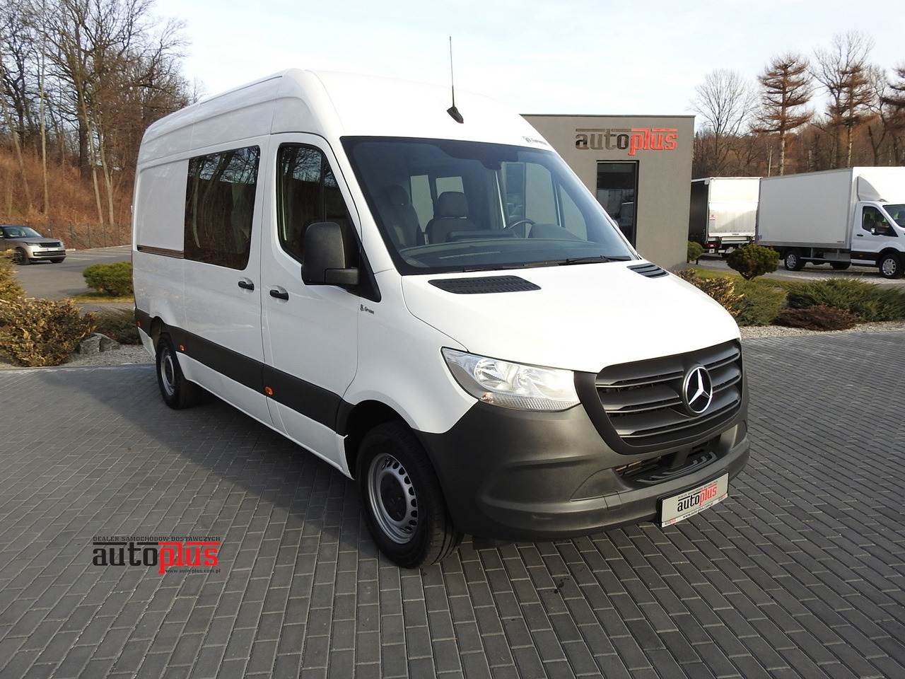 MERCEDES SPRINTER 314 BOX DELIVERY VAN 6 SEATS CRUISE CONTROL AIR CONDITIONING 140HP - Furgoneta: foto 1 MERCEDES SPRINTER 314 BOX DELIVERY VAN 6 SEATS CRUISE CONTROL AIR CONDITIONING 140HP - Furgoneta: foto 1