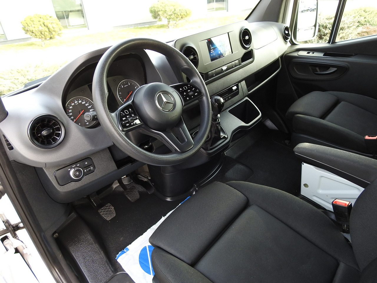MERCEDES SPRINTER 314 BOX DELIVERY VAN 6 SEATS CRUISE CONTROL AIR CONDITIONING 140HP - Furgoneta: foto 2 MERCEDES SPRINTER 314 BOX DELIVERY VAN 6 SEATS CRUISE CONTROL AIR CONDITIONING 140HP - Furgoneta: foto 2
