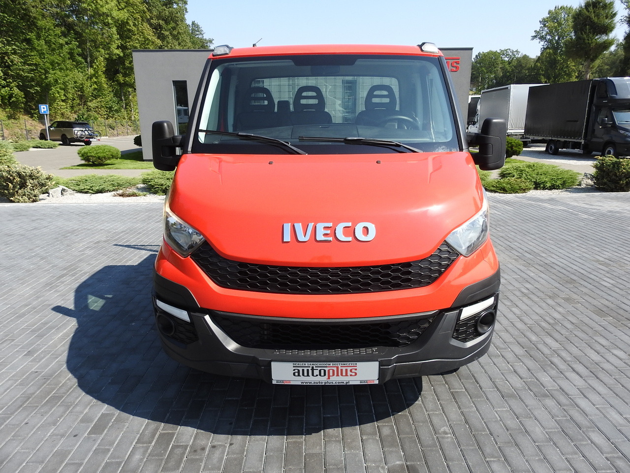 IVECO DAILY 35C13 TIPPER CRUISE CONTROL AIR CONDITIONING TWIN WHEELS 130HP - Furgoneta basculante: foto 5 IVECO DAILY 35C13 TIPPER CRUISE CONTROL AIR CONDITIONING TWIN WHEELS 130HP - Furgoneta basculante: foto 5