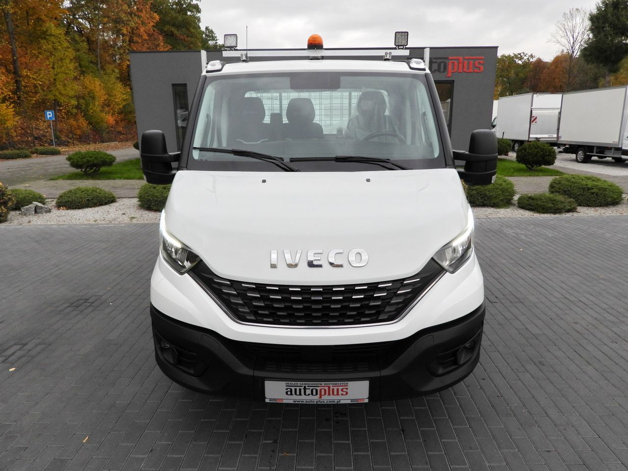 IVECO DAILY 35C21 TIPPER CRUISE CONTROL NAVIGATION LED LIGHTS AUTOMATIC TRANSMISSION TWIN WHEELS AIR CONDITIONING 210HP - Furgoneta basculante: foto 5 IVECO DAILY 35C21 TIPPER CRUISE CONTROL NAVIGATION LED LIGHTS AUTOMATIC TRANSMISSION TWIN WHEELS AIR CONDITIONING 210HP - Furgoneta basculante: foto 5
