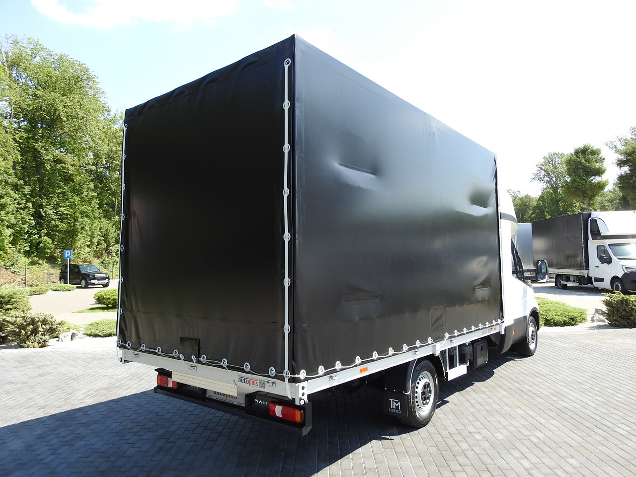IVECO DAILY 35S18 NEW TARPAULIN 8 PALLETS CRUISE CONTROL NAVIGATION LED LIGHTS AUTOMATIC TRANSMISSION HI-MATIC MANUFACTURERS WARRANTY 180HP - Furgoneta con lona: foto 3 IVECO DAILY 35S18 NEW TARPAULIN 8 PALLETS CRUISE CONTROL NAVIGATION LED LIGHTS AUTOMATIC TRANSMISSION HI-MATIC MANUFACTURERS WARRANTY 180HP - Furgoneta con lona: foto 3