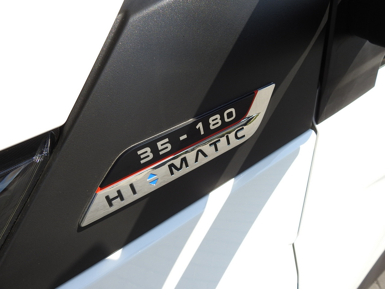 Arrendamiento de IVECO DAILY 35S18 NEW TARPAULIN 8 PALLETS CRUISE CONTROL NAVIGATION LED LIGHTS AUTOMATIC TRANSMISSION HI-MATIC MANUFACTURERS WARRANTY 180HP IVECO DAILY 35S18 NEW TARPAULIN 8 PALLETS CRUISE CONTROL NAVIGATION LED LIGHTS AUTOMATIC TRANSMISSION HI-MATIC MANUFACTURERS WARRANTY 180HP: foto 24 Arrendamiento de IVECO DAILY 35S18 NEW TARPAULIN 8 PALLETS CRUISE CONTROL NAVIGATION LED LIGHTS AUTOMATIC TRANSMISSION HI-MATIC MANUFACTURERS WARRANTY 180HP IVECO DAILY 35S18 NEW TARPAULIN 8 PALLETS CRUISE CONTROL NAVIGATION LED LIGHTS AUTOMATIC TRANSMISSION HI-MATIC MANUFACTURERS WARRANTY 180HP: foto 24