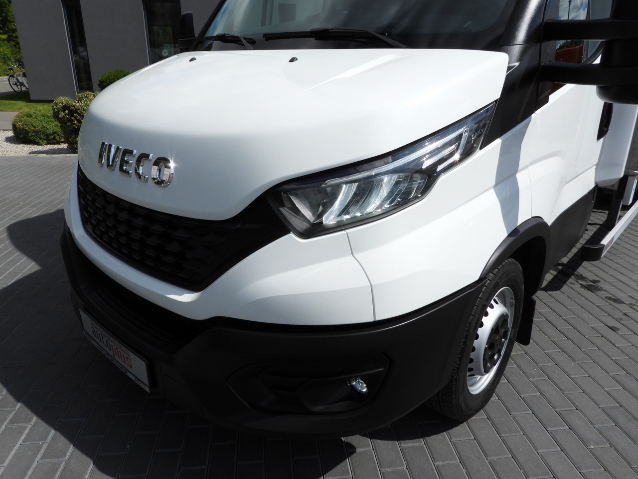 Furgoneta con lona IVECO DAILY 35S18 TARPAULIN 10 PALLETS WEBASTO CRUISE CONTROL NAVIGATION LED LIGHTS AIR CONDITIONING 180HP: foto 19 Furgoneta con lona IVECO DAILY 35S18 TARPAULIN 10 PALLETS WEBASTO CRUISE CONTROL NAVIGATION LED LIGHTS AIR CONDITIONING 180HP: foto 19