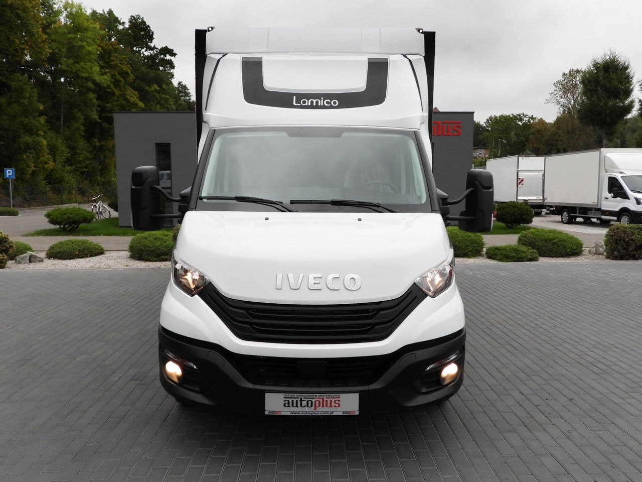 IVECO DAILY 35S18 TARPAULIN 10 PALLETS WEBASTO CRUISE CONTROL PNEUMATICS AIR CONDITIONING 180HP - Furgoneta con lona: foto 5 IVECO DAILY 35S18 TARPAULIN 10 PALLETS WEBASTO CRUISE CONTROL PNEUMATICS AIR CONDITIONING 180HP - Furgoneta con lona: foto 5