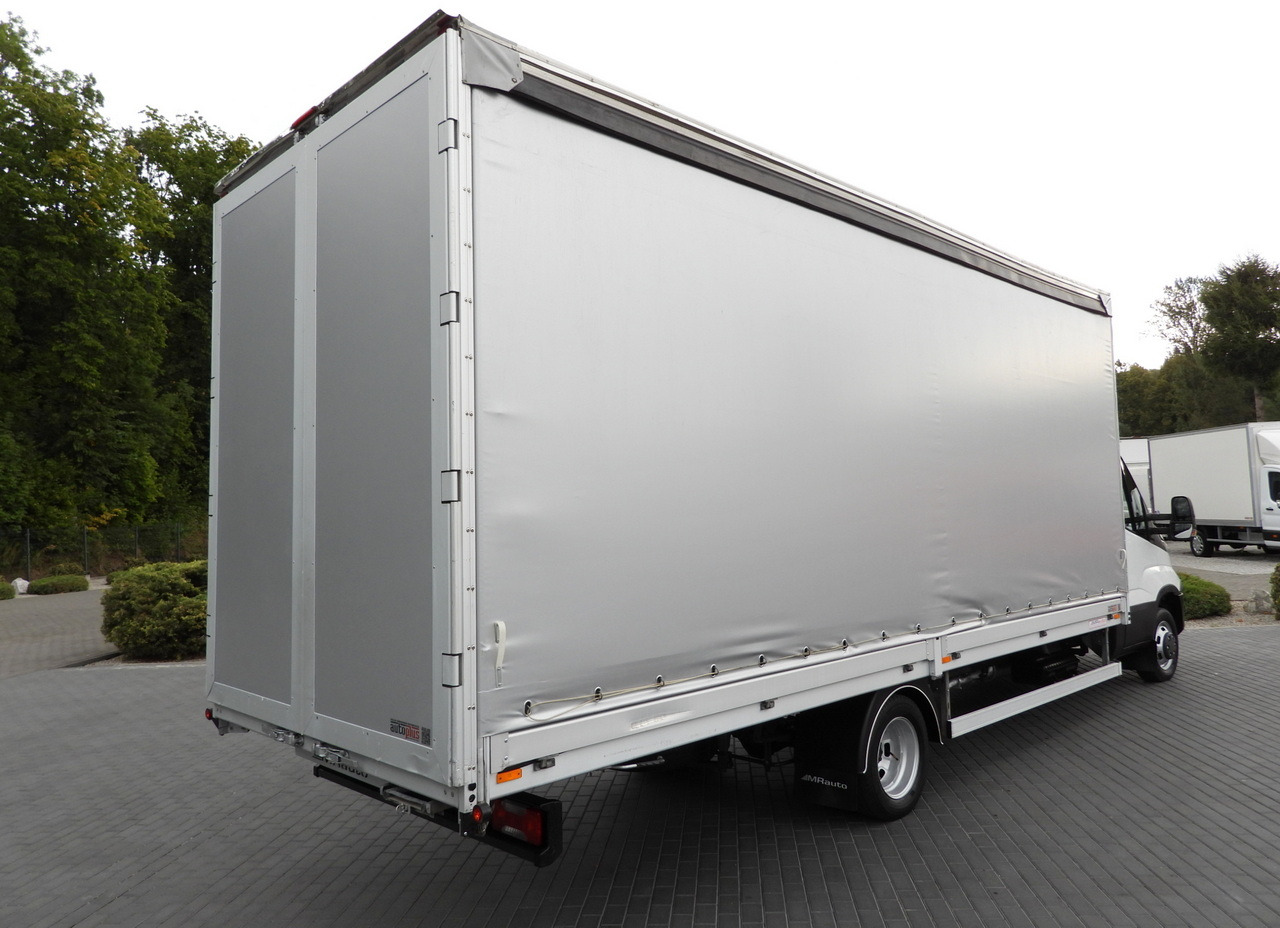 IVECO DAILY 50C15 TARPAULIN 12 PALLETS CRUISE CONTROL TWIN WHEELS AIR CONDITIONING 150HP - Furgoneta con lona: foto 3 IVECO DAILY 50C15 TARPAULIN 12 PALLETS CRUISE CONTROL TWIN WHEELS AIR CONDITIONING 150HP - Furgoneta con lona: foto 3