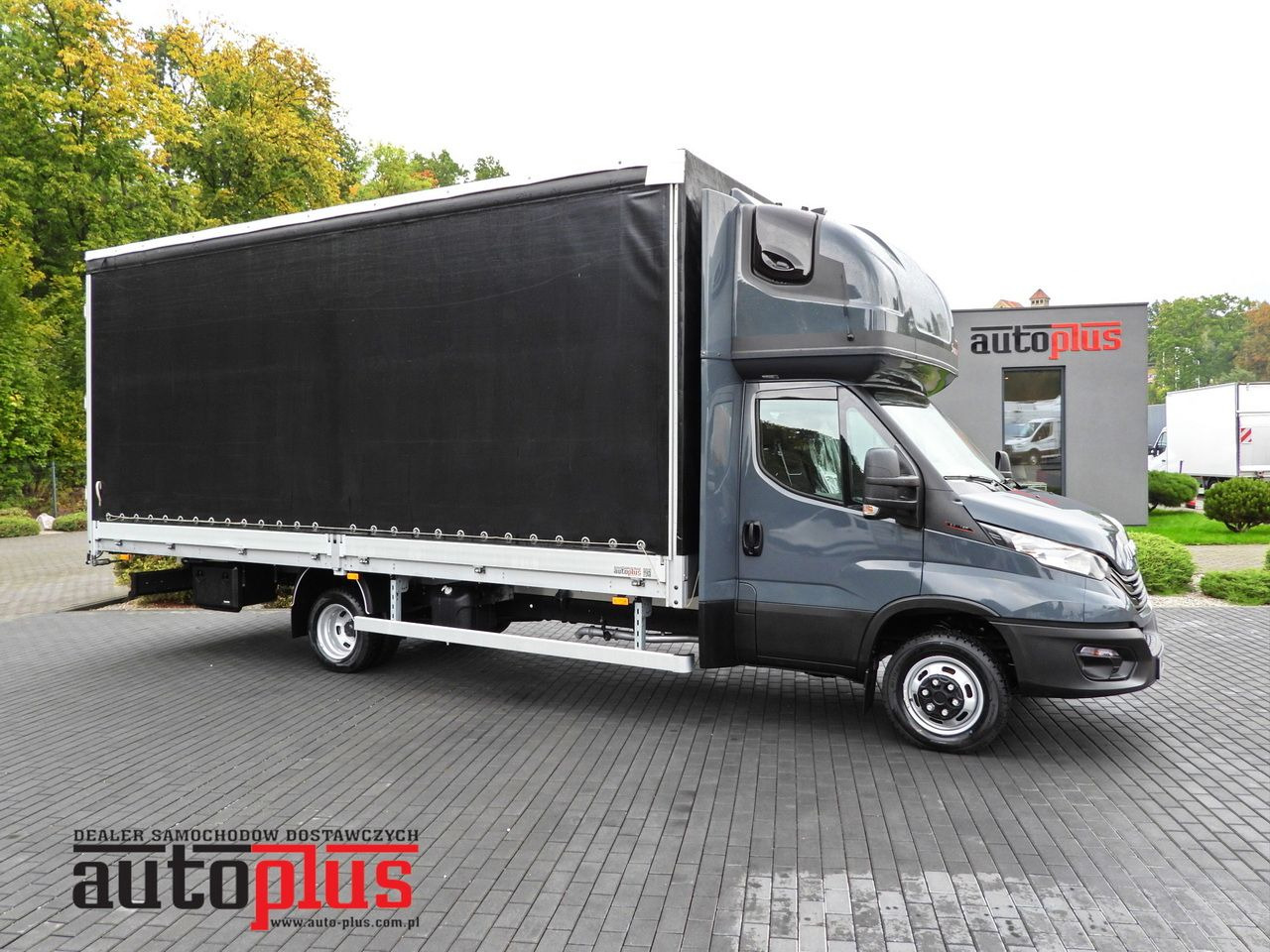 IVECO DAILY 50C18 TARPAULIN 14 PALLETS WEBASTO CRUISE CONTROL PNEUMATICS TWIN WHEELS AIR CONDITIONING 180HP - Furgoneta con lona: foto 1 IVECO DAILY 50C18 TARPAULIN 14 PALLETS WEBASTO CRUISE CONTROL PNEUMATICS TWIN WHEELS AIR CONDITIONING 180HP - Furgoneta con lona: foto 1