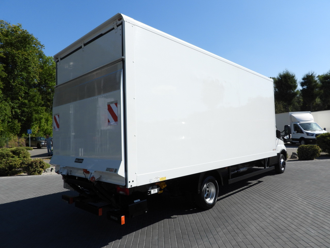 IVECO DAILY 72C18 LIFT 14 PALLETS CRUISE CONTROL PNEUMATICS AUTOMATIC TRANSMISSION HI-MATIC TWIN WHEELS AIR CONDITIONING 180HP - Furgoneta caja cerrada: foto 3 IVECO DAILY 72C18 LIFT 14 PALLETS CRUISE CONTROL PNEUMATICS AUTOMATIC TRANSMISSION HI-MATIC TWIN WHEELS AIR CONDITIONING 180HP - Furgoneta caja cerrada: foto 3