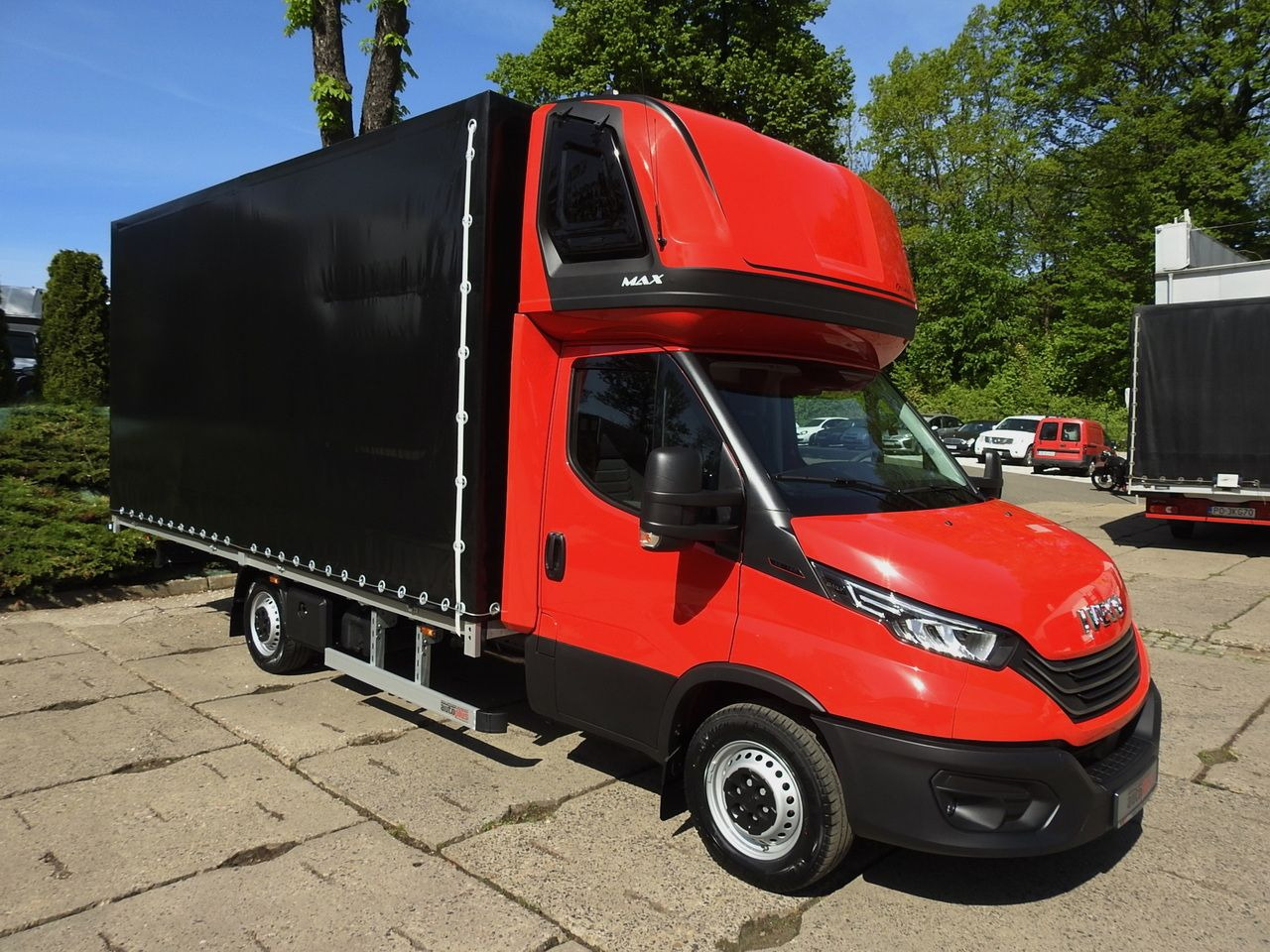 IVECO DAILY NEW TARPAULIN 10 PALLETS WEBASTO CRUISE CONTROL NAVIGATION AIR CONDITIONING LED LIGHTS 180HP - Furgoneta con lona: foto 4 IVECO DAILY NEW TARPAULIN 10 PALLETS WEBASTO CRUISE CONTROL NAVIGATION AIR CONDITIONING LED LIGHTS 180HP - Furgoneta con lona: foto 4