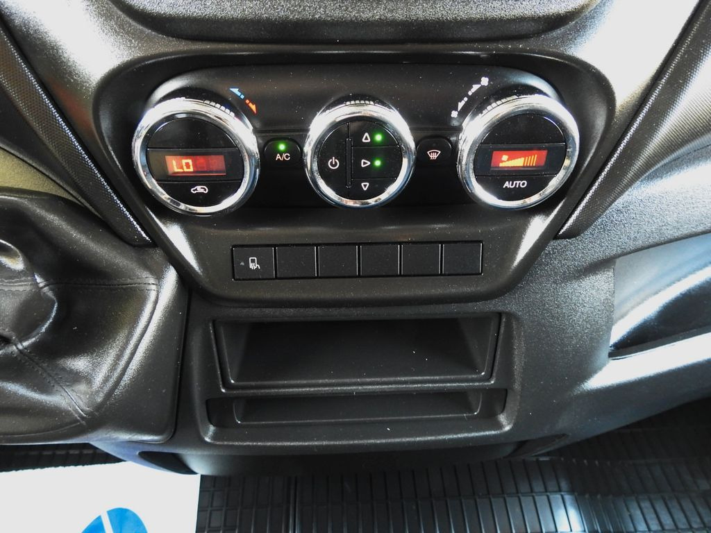 Furgoneta con lona Iveco DAILY 50C18 PRITSCHE PLANE 10 PALETTEN AUFZUG: foto 26