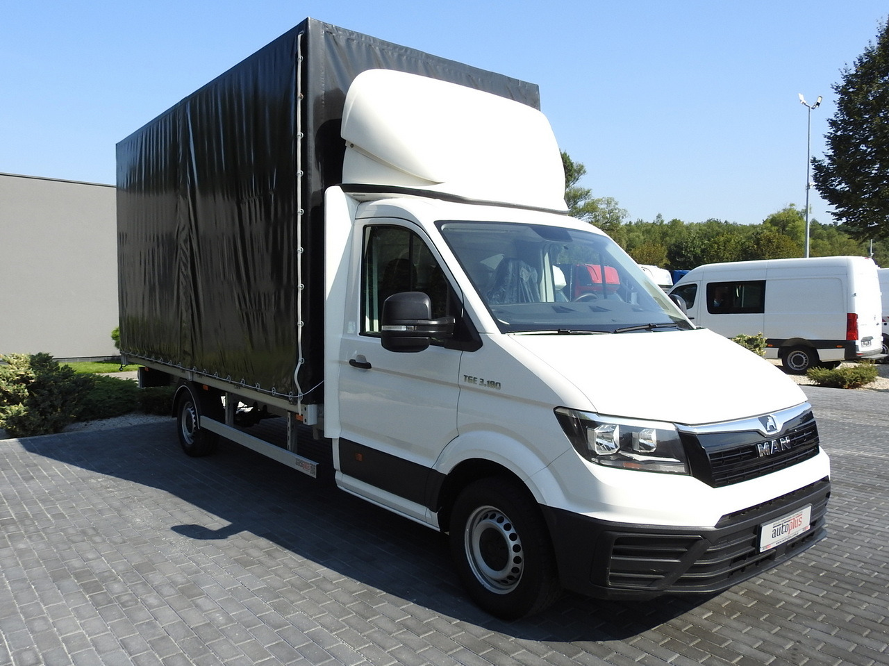 MAN TGE TARPAULIN 10 PALLETS AIR CONDITIONING 180HP - Furgoneta con lona: foto 4 MAN TGE TARPAULIN 10 PALLETS AIR CONDITIONING 180HP - Furgoneta con lona: foto 4