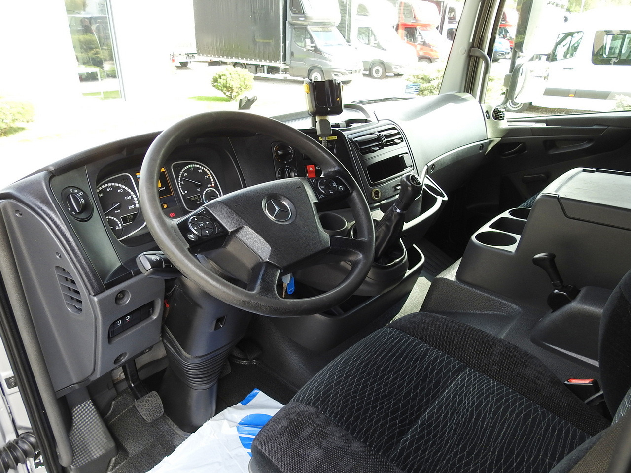 MERCEDES ATEGO 1221 TARPAULIN LIFT 16 PALLETS WEBASTO AIR CONDITIONING PNEUMATICS TWIN WHEELS 230HP - Furgoneta con lona: foto 2 MERCEDES ATEGO 1221 TARPAULIN LIFT 16 PALLETS WEBASTO AIR CONDITIONING PNEUMATICS TWIN WHEELS 230HP - Furgoneta con lona: foto 2