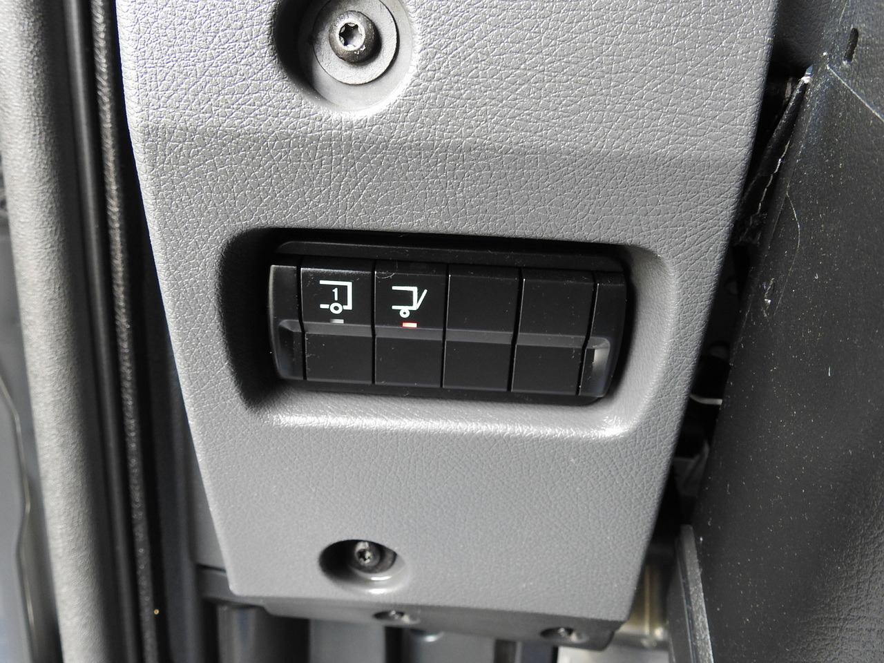 Camión lona MERCEDES ATEGO 1221 TARPAULIN LIFT 16 PALLETS WEBASTO AIR CONDITIONING PNEUMATICS TWIN WHEELS 230HP: foto 42 Camión lona MERCEDES ATEGO 1221 TARPAULIN LIFT 16 PALLETS WEBASTO AIR CONDITIONING PNEUMATICS TWIN WHEELS 230HP: foto 42