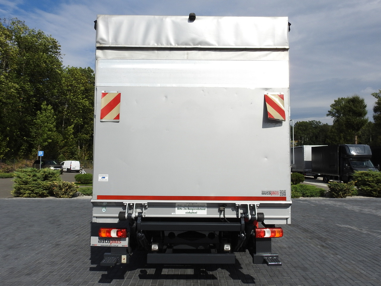 Camión lona MERCEDES ATEGO 1221 TARPAULIN LIFT 16 PALLETS WEBASTO AIR CONDITIONING PNEUMATICS TWIN WHEELS 230HP: foto 11 Camión lona MERCEDES ATEGO 1221 TARPAULIN LIFT 16 PALLETS WEBASTO AIR CONDITIONING PNEUMATICS TWIN WHEELS 230HP: foto 11