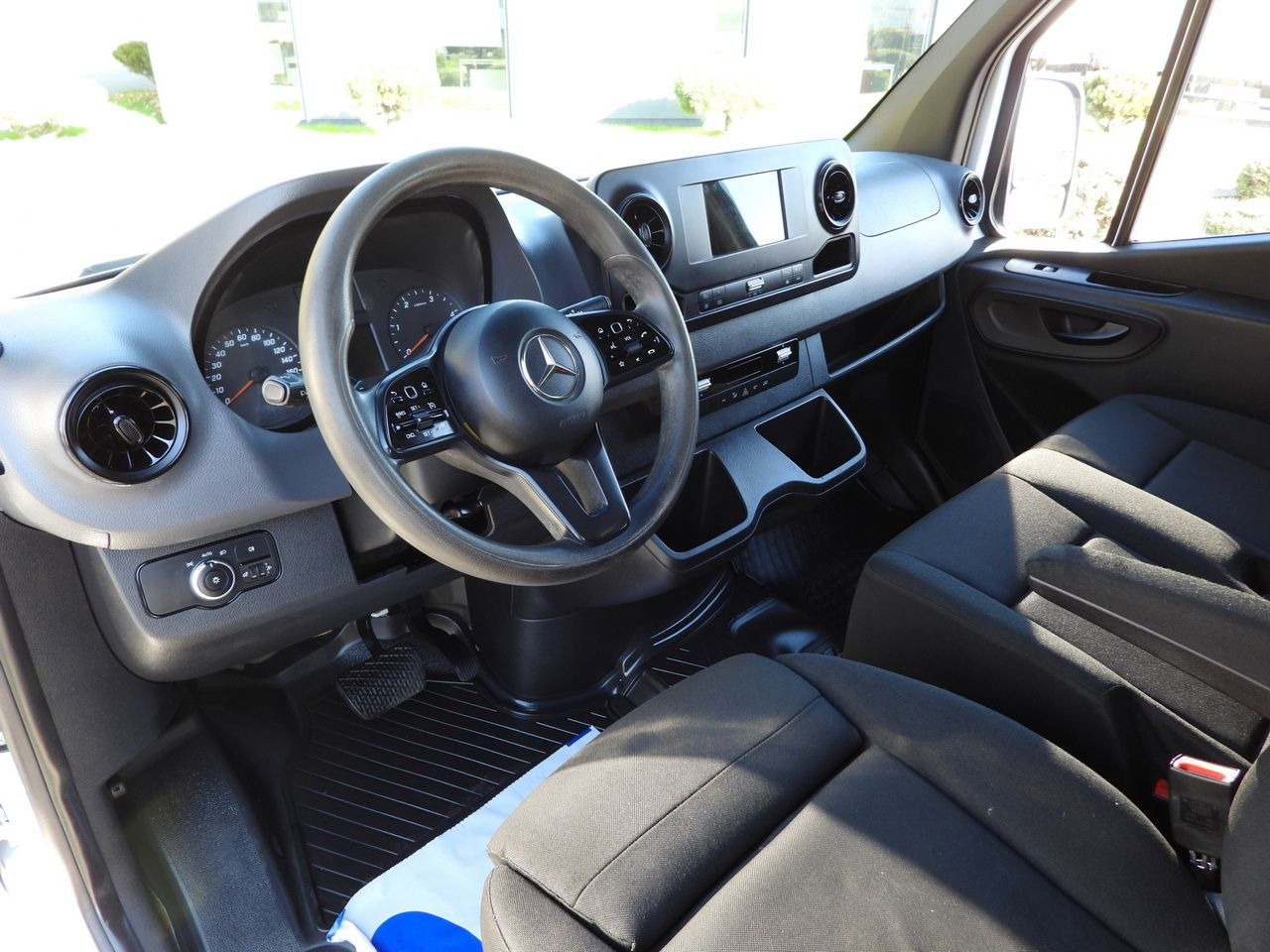 MERCEDES SPRINTER 316 BOX DELIVERY VAN 7 SEATS CRUISE CONTROL AUTOMATIC TRANSMISSION AIR CONDITIONING 160HP - Furgón: foto 3 MERCEDES SPRINTER 316 BOX DELIVERY VAN 7 SEATS CRUISE CONTROL AUTOMATIC TRANSMISSION AIR CONDITIONING 160HP - Furgón: foto 3