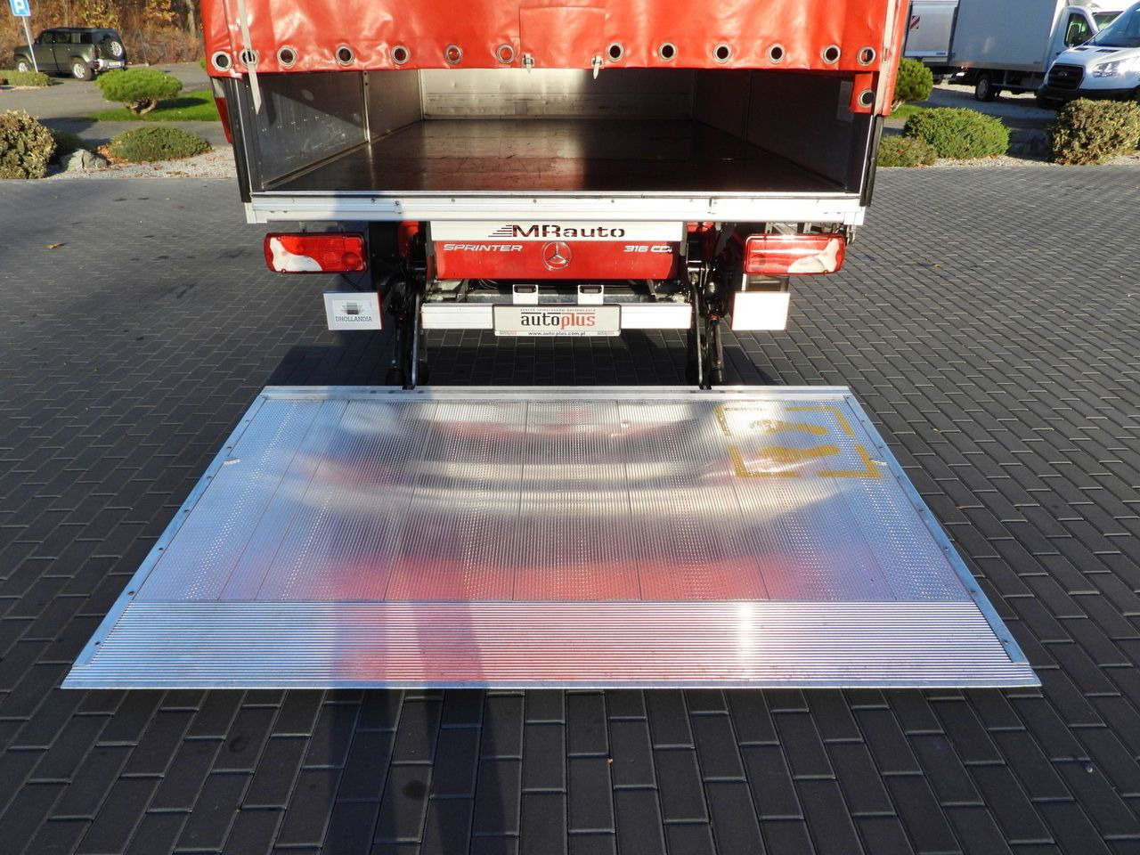 Arrendamiento de MERCEDES SPRINTER 316 TARPAULIN LIFT 8 PALLETS WEBASTO CRUISE CONTROL AIR CONDITIONING 160HP MERCEDES SPRINTER 316 TARPAULIN LIFT 8 PALLETS WEBASTO CRUISE CONTROL AIR CONDITIONING 160HP: foto 25 Arrendamiento de MERCEDES SPRINTER 316 TARPAULIN LIFT 8 PALLETS WEBASTO CRUISE CONTROL AIR CONDITIONING 160HP MERCEDES SPRINTER 316 TARPAULIN LIFT 8 PALLETS WEBASTO CRUISE CONTROL AIR CONDITIONING 160HP: foto 25