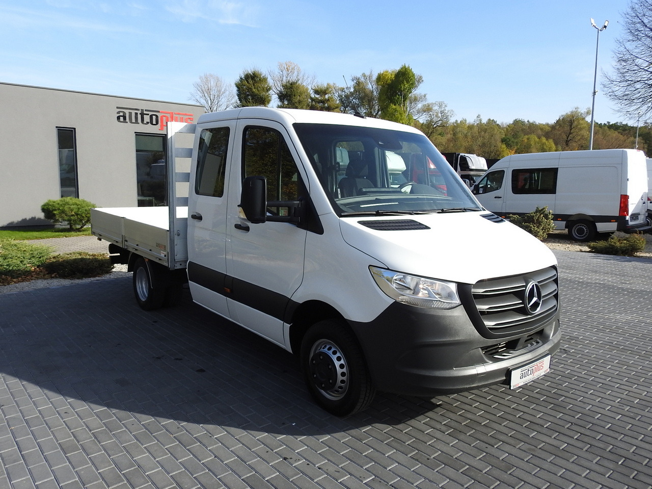 MERCEDES SPRINTER 516 STAKE BODY DOUBLE CABIN DOKA 6 SEATS CRUISE CONTROL AIR CONDITIONING TWIN WHEELS 160HP - Furgoneta caja abierta: foto 4 MERCEDES SPRINTER 516 STAKE BODY DOUBLE CABIN DOKA 6 SEATS CRUISE CONTROL AIR CONDITIONING TWIN WHEELS 160HP - Furgoneta caja abierta: foto 4