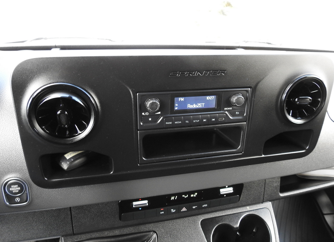 Arrendamiento de MERCEDES SPRINTER BOX LIFT 8 PALLETS AIR CONDITIONING 150HP MERCEDES SPRINTER BOX LIFT 8 PALLETS AIR CONDITIONING 150HP: foto 31 Arrendamiento de MERCEDES SPRINTER BOX LIFT 8 PALLETS AIR CONDITIONING 150HP MERCEDES SPRINTER BOX LIFT 8 PALLETS AIR CONDITIONING 150HP: foto 31