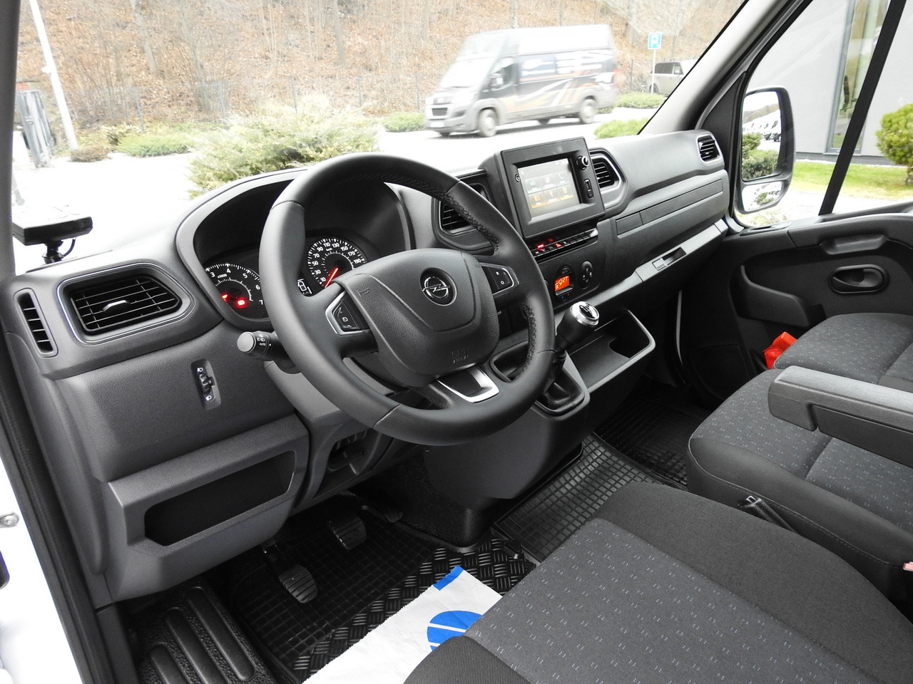 OPEL MOVANO REFRIGERATOR VAN 0*C CRUISE CONTROL NAVIGATION AIR CONDITIONING LED LIGHTS  150HP - Furgoneta frigorifica: foto 2 OPEL MOVANO REFRIGERATOR VAN 0*C CRUISE CONTROL NAVIGATION AIR CONDITIONING LED LIGHTS  150HP - Furgoneta frigorifica: foto 2